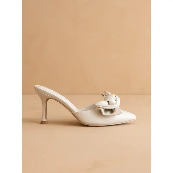 White Pointed Tow Bow Accent Kitten Heel